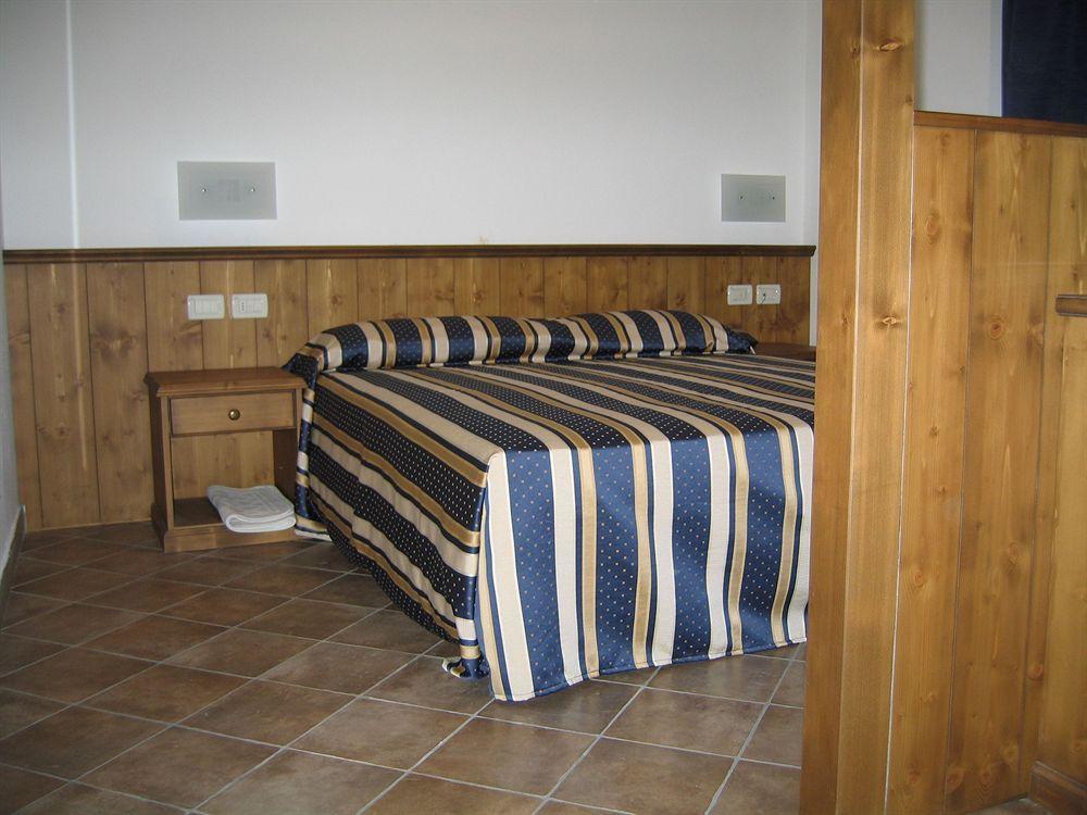 Hotel Residence Chateau Saint-Pierre Esterno foto