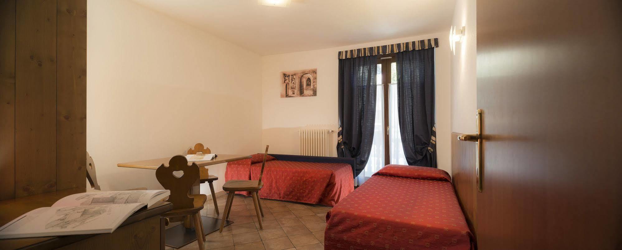 Hotel Residence Chateau Saint-Pierre Esterno foto